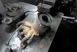 Удаление катализатора и установка пламегасителя из нержавеющей стали высокого качества от MG-RACE в Самаре на автомобиле Форд Фокус 2 1.6 100 л.с. МКПП